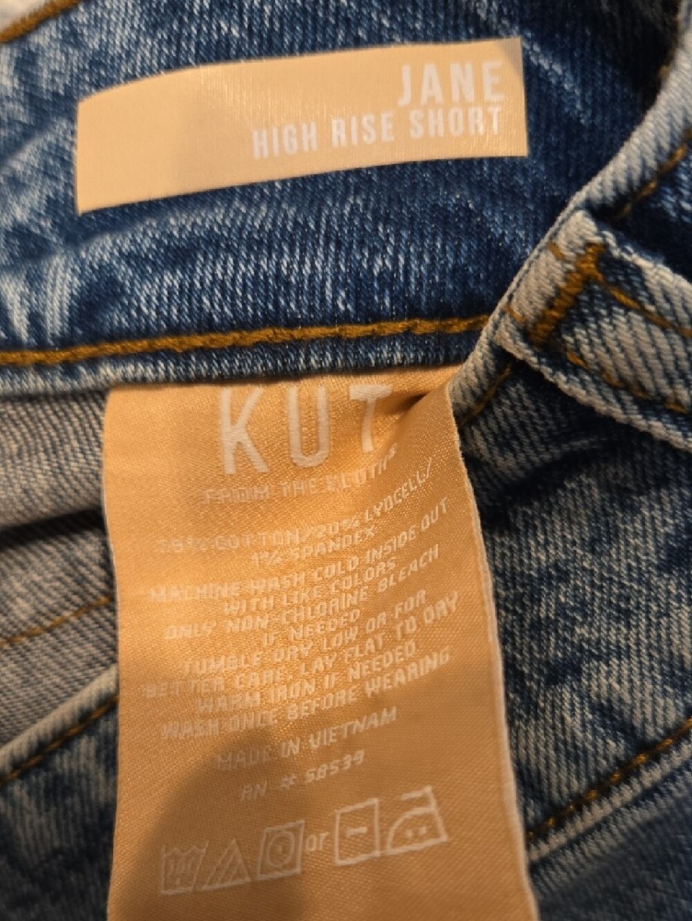 Kut from the Kloth High-Rise Denim Shorts - Light Blue - Picture 4 of 5